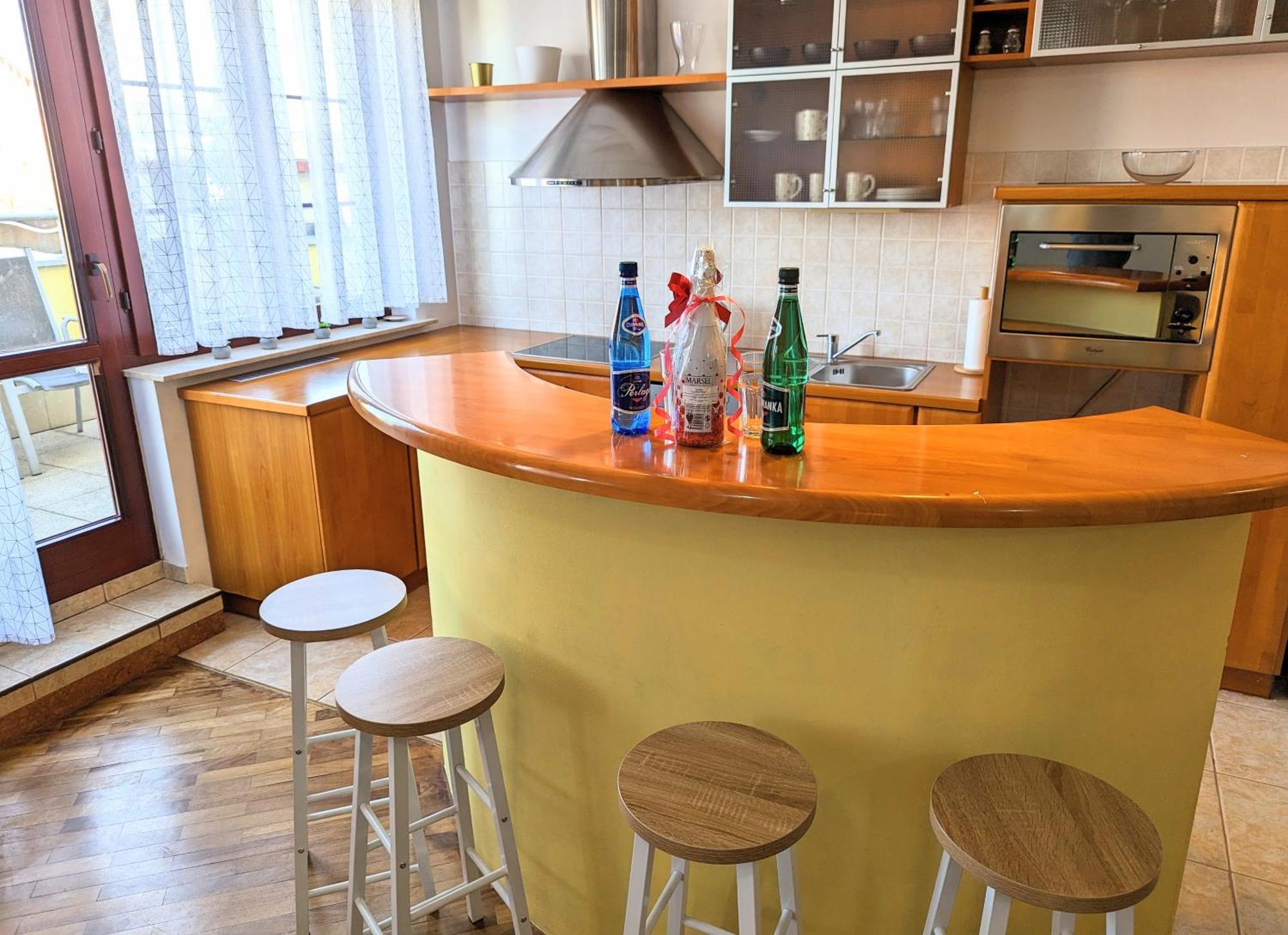 3-Bedroom Apt In Town Square Wrocław Eksteriør bilde